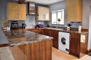 Kitchen- click for photo gallery